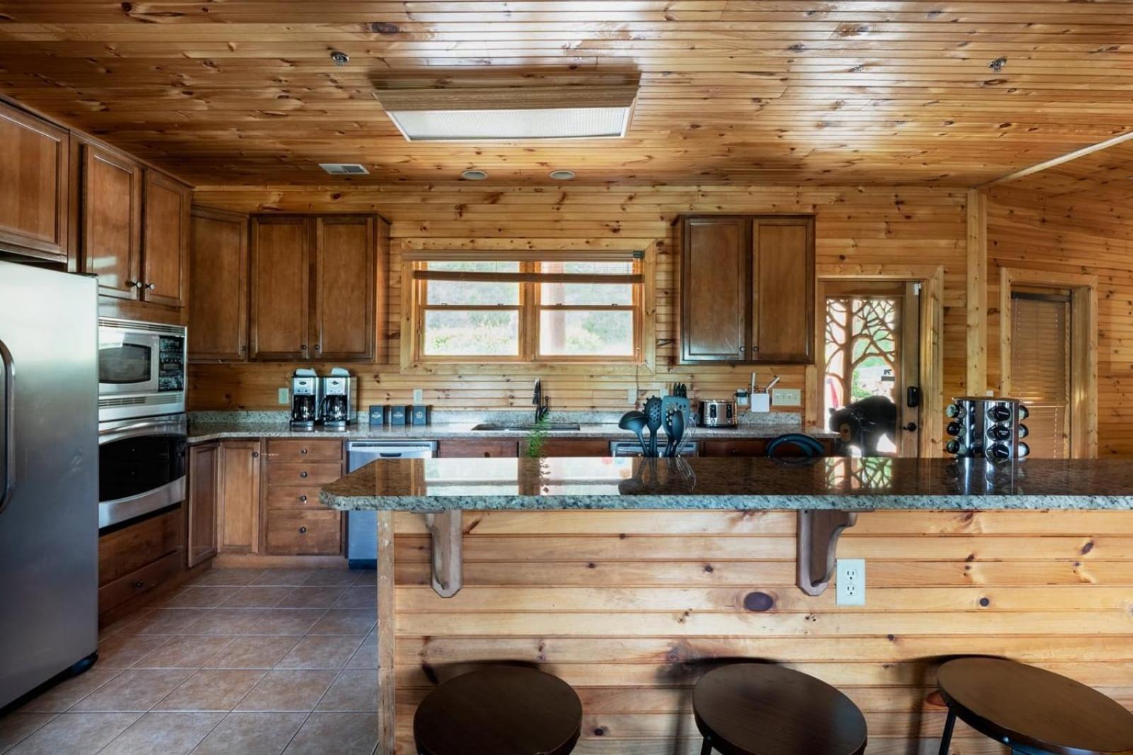 Hickory Ridge By Avantstay Incredible Private Elevated Cabin Sleeps 20 Гетлинбург Екстериор снимка